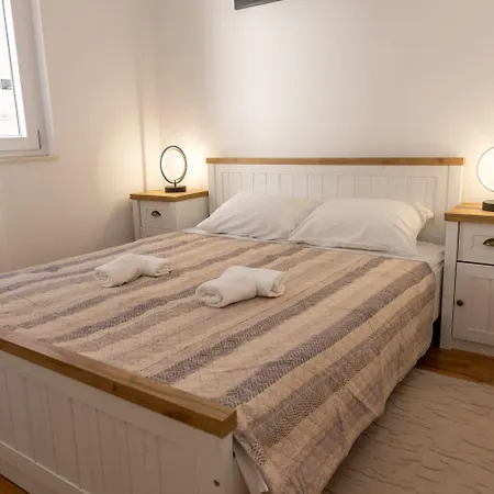 Lana Apartman