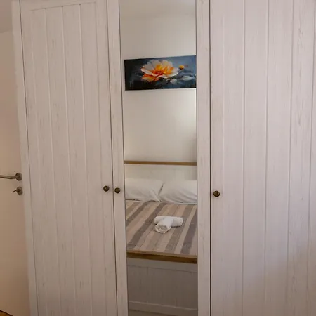 Lana Apartman